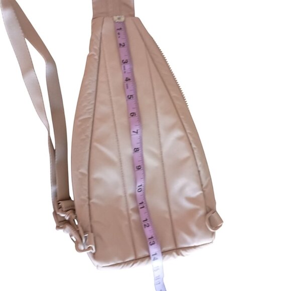 Reebok Women’s Maeve Convertible Crossbody Sling Backpack Mocha Excellent - Picture 4 of 14